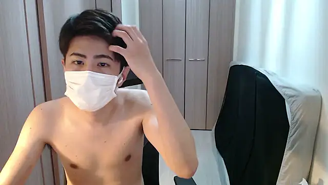 Snapshot of ryota_kkk chatting on June 9, 3:23 pm ryota kkk online show from June 9, 3:23 pm