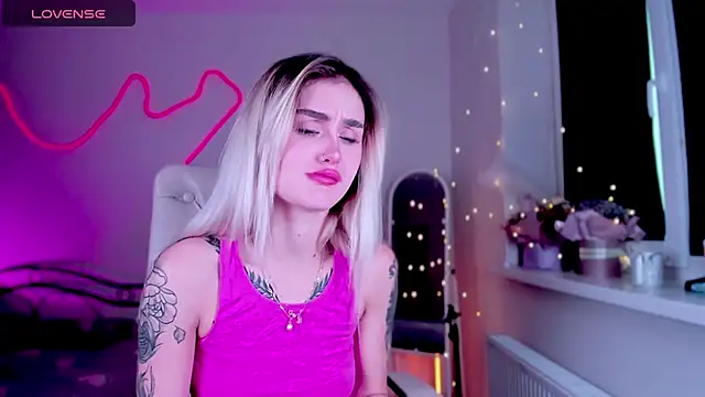  Ravenaa online show from December 7, 12:56 pm