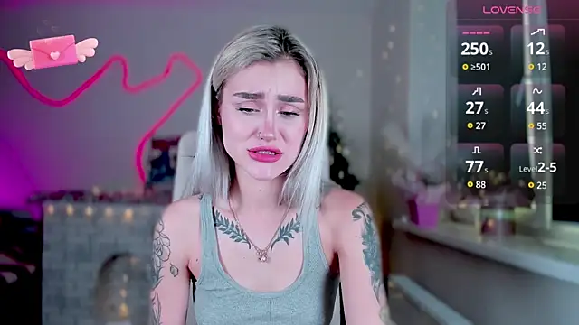  Ravenaa online show from December 20, 10:38 am