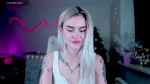  Ravenaa online show from December 20, 1:43 pm