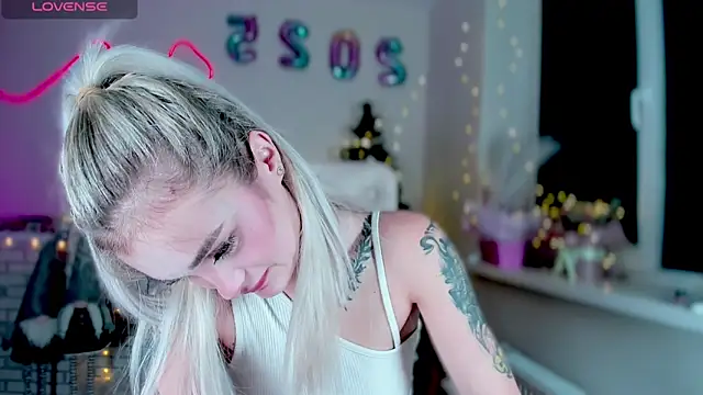  Ravenaa online show from December 23, 7:09 pm