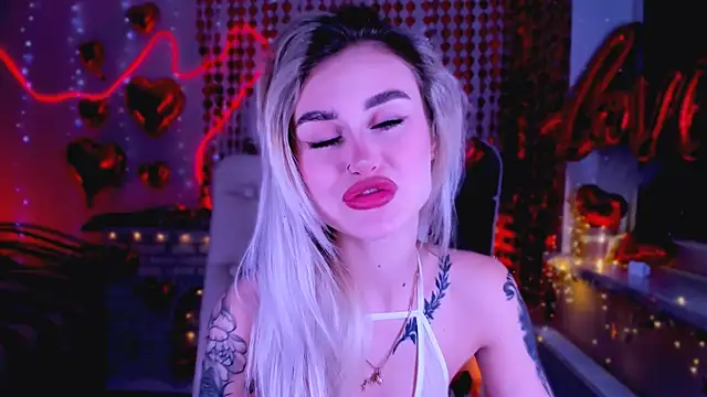  Ravenaa online show from February 9, 11:04 am