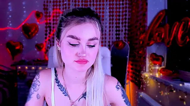  Ravenaa online show from February 10, 2:37 pm