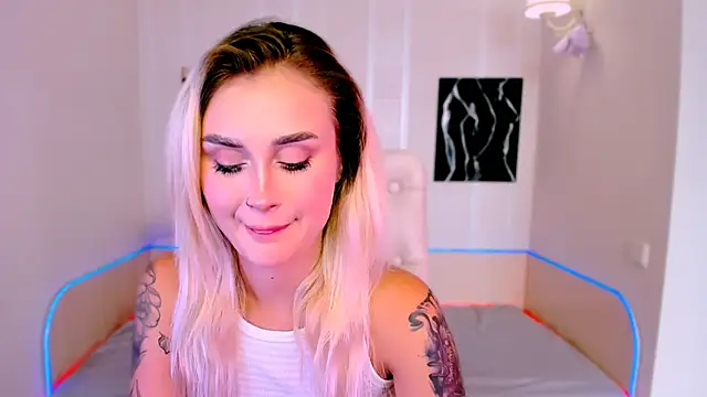  Ravenaa online show from September 18, 10:17 am