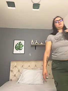 Snapshot of Soe_Lara chatting on September 9, 11:10 am Soe Lara online show from September 9, 11:10 am