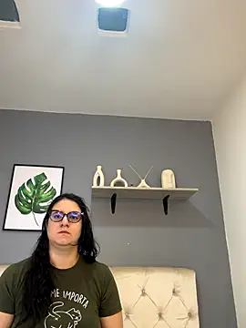 Snapshot of Soe_Lara chatting on September 12, 10:48 am Soe Lara online show from September 12, 10:48 am