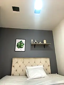 Snapshot of Soe_Lara chatting on September 18, 10:50 am Soe Lara online show from September 18, 10:50 am