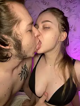 Family-Mm1 online show from March 26, 5:18 pm