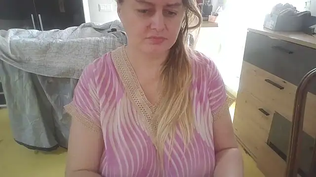 Meliss Official9 online show from February 7, 9:13 am