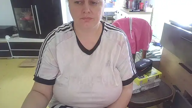 Meliss Official9 online show from April 5, 7:38 am