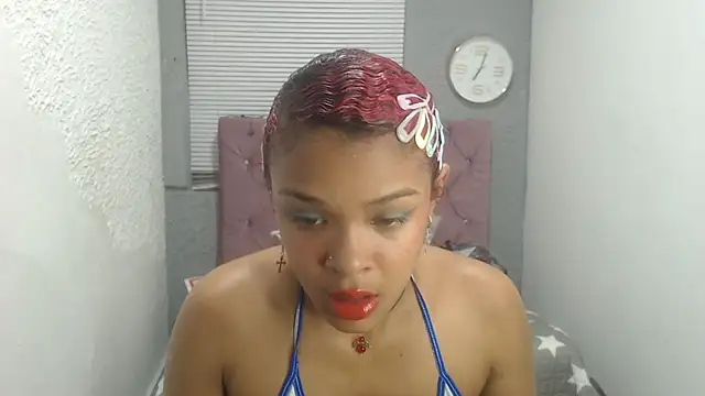 Snapshot of vainillaplaypussy chatting on January 18, 12:13 am vainillaplaypussy online show from January 18, 12:13 am