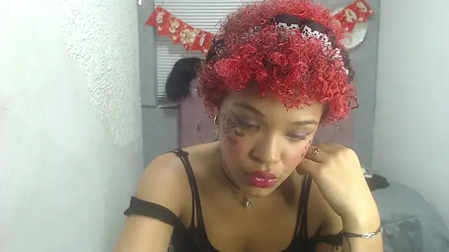 Snapshot of vainillaplaypussy chatting on February 13, 9:49 pm vainillaplaypussy online show from February 13, 9:49 pm