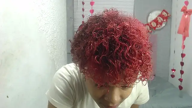 Snapshot of vainillaplaypussy chatting on March 10, 12:26 pm vainillaplaypussy online show from March 10, 12:26 pm