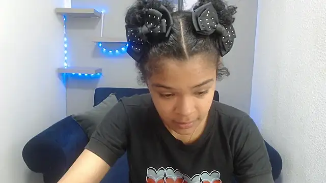 Snapshot of vainillaplaypussy chatting on September 11, 12:27 pm vainillaplaypussy online show from September 11, 12:27 pm