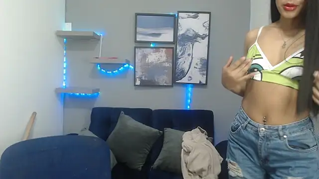 Snapshot of vainillaplaypussy chatting on September 19, 12:28 pm vainillaplaypussy online show from September 19, 12:28 pm