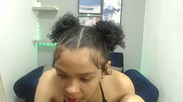 Snapshot of vainillaplaypussy chatting on September 20, 12:55 am vainillaplaypussy online show from September 20, 12:55 am