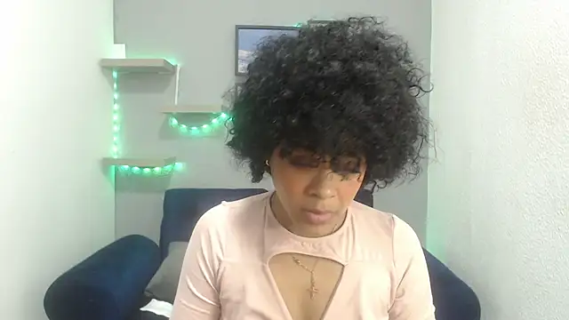 Snapshot of vainillaplaypussy chatting on October 20, 12:27 pm vainillaplaypussy online show from October 20, 12:27 pm