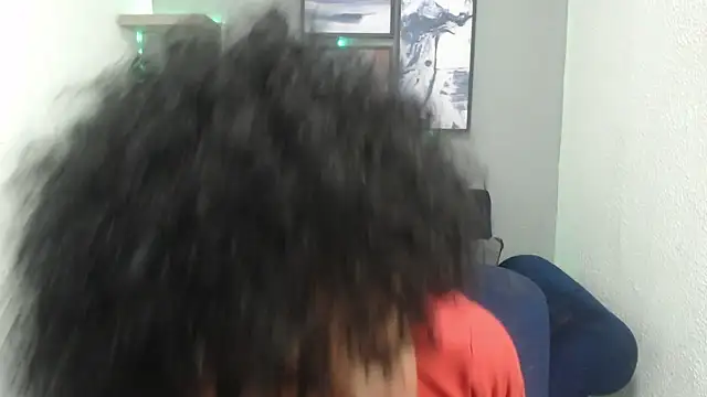 Snapshot of vainillaplaypussy chatting on October 21, 12:28 pm vainillaplaypussy online show from October 21, 12:28 pm