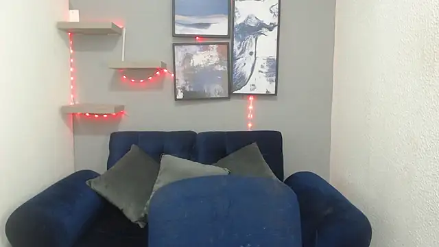 Snapshot of vainillaplaypussy chatting on October 22, 12:27 pm vainillaplaypussy online show from October 22, 12:27 pm