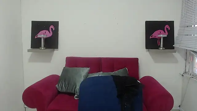 Snapshot of vainillaplaypussy chatting on October 28, 12:30 pm vainillaplaypussy online show from October 28, 12:30 pm