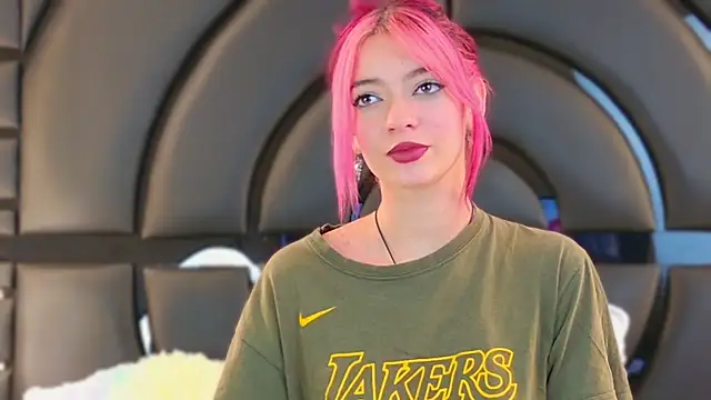 ElizabetthKitty online show from February 10, 8:00 pm