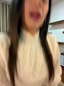 Alice Biel online show from February 25, 9:46 pm