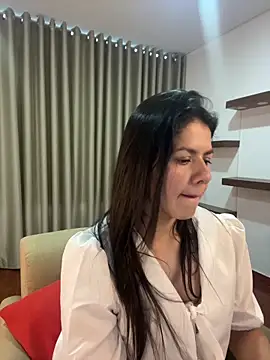 Alice Biel online show from March 15, 5:15 pm