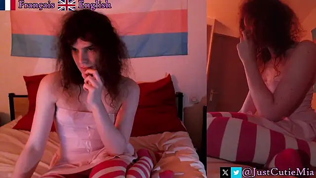 JustCutieMia online show from November 25, 7:25 pm