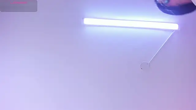 Snapshot of madeleine2112 chatting on March 5, 3:51 am madeleine2112 online show from March 5, 3:51 am