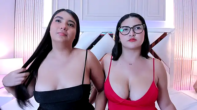 Snapshot of madeleine2112 chatting on September 9, 4:12 am madeleine2112 online show from September 9, 4:12 am