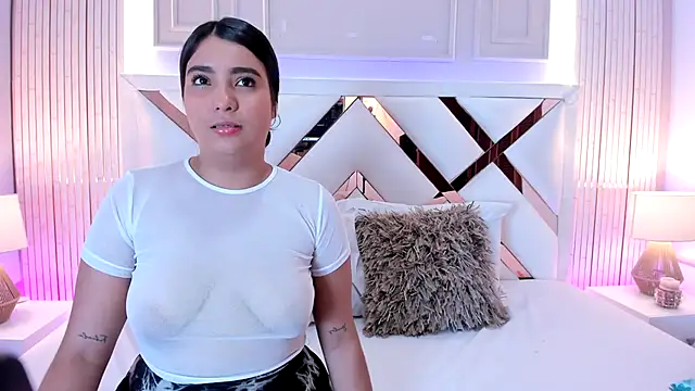 Snapshot of madeleine2112 chatting on September 11, 5:40 am madeleine2112 online show from September 11, 5:40 am