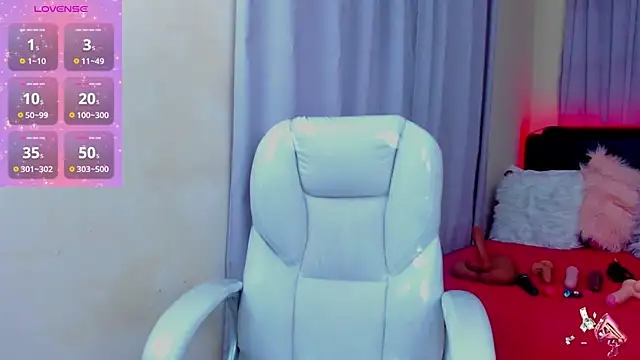 Snapshot of Hot_beauty__ chatting on January 29, 4:26 am Hot beauty   online show from January 29, 4:26 am