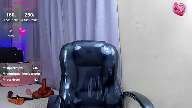 Snapshot of Hot_beauty__ chatting on March 12, 6:51 am Hot beauty   online show from March 12, 6:51 am