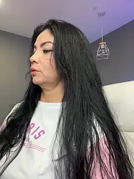 Snapshot of Hot_beauty__ chatting on October 13, 12:32 am Hot beauty   online show from October 13, 12:32 am