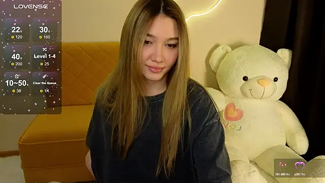 Snapshot of LuxuryGirl__ chatting on January 24, 12:20 pm LuxuryGirl online show from January 24, 12:20 pm