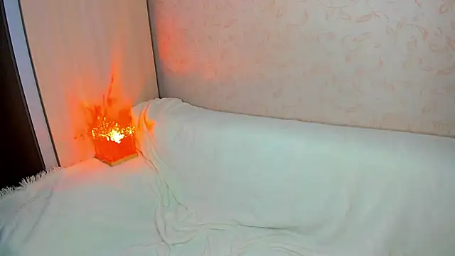 MelodyOfLovee online show from December 5, 3:04 am