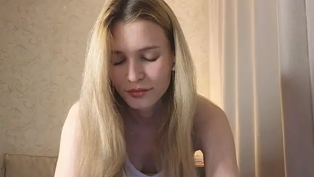 elsa limerence online show from May 7, 6:13 pm