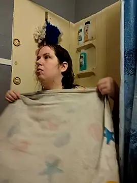 Snapshot of 023Longandjuicy chatting on November 27, 3:30 am 023Longandjuicy online show from November 27, 3:30 am