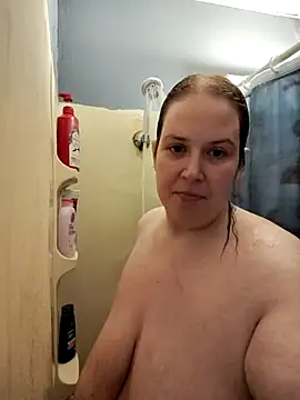 Snapshot of 023Longandjuicy chatting on December 2, 3:12 am 023Longandjuicy online show from December 2, 3:12 am