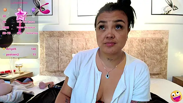 lyn adamns online show from December 4, 11:46 pm