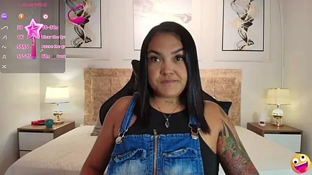 lyn adamns online show from December 11, 12:12 am