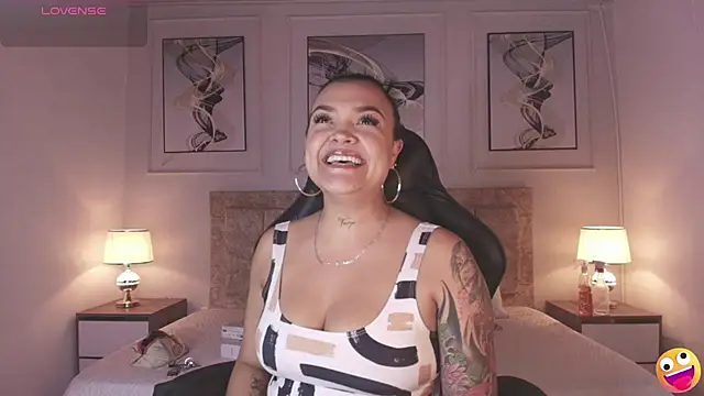 lyn adamns online show from February 17, 10:03 pm