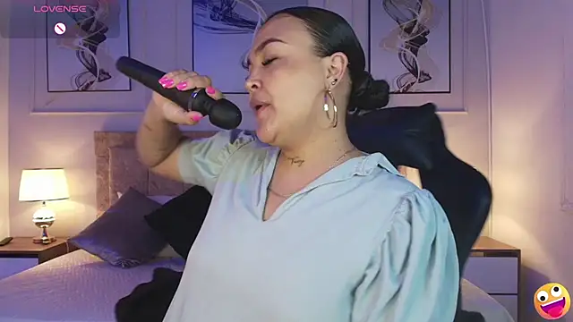 lyn adamns online show from March 11, 8:20 pm