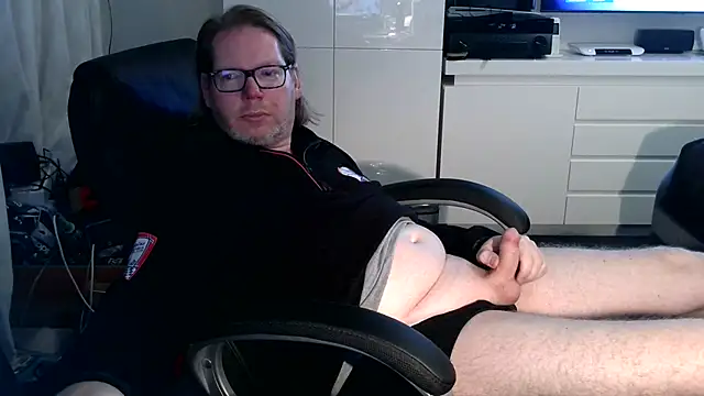 VSteph online show from November 18, 10:25 pm