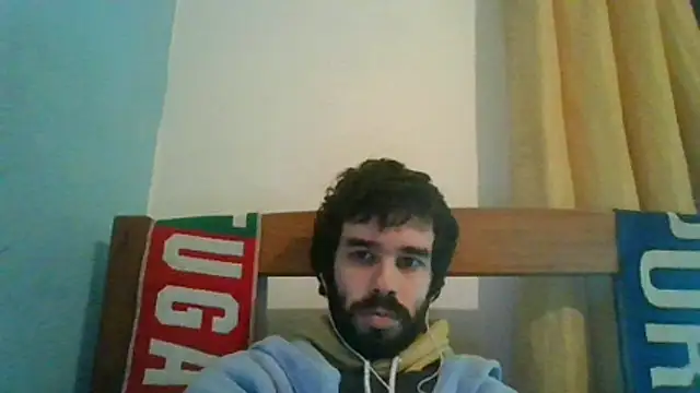 Snapshot of danibigcock69 chatting on November 9, 7:12 pm danibigcock69 online show from November 9, 7:12 pm