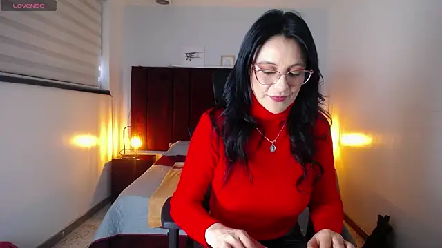 Snapshot of Zuzana21 chatting on December 31, 1:19 pm Zuzana21 online show from December 31, 1:19 pm