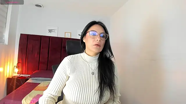 Snapshot of Zuzana21 chatting on March 10, 12:59 pm Zuzana21 online show from March 10, 12:59 pm