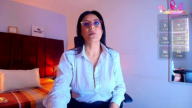 Snapshot of Zuzana21 chatting on September 17, 12:51 pm Zuzana21 online show from September 17, 12:51 pm