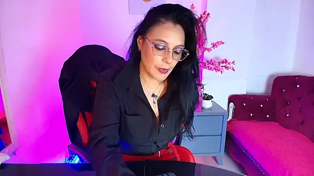 Zuzana21 online show from June 18, 1:04 pm