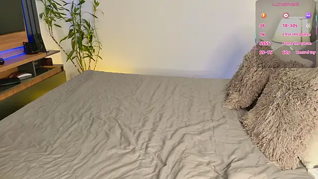 Alexawhiittee online show from December 20, 3:24 am